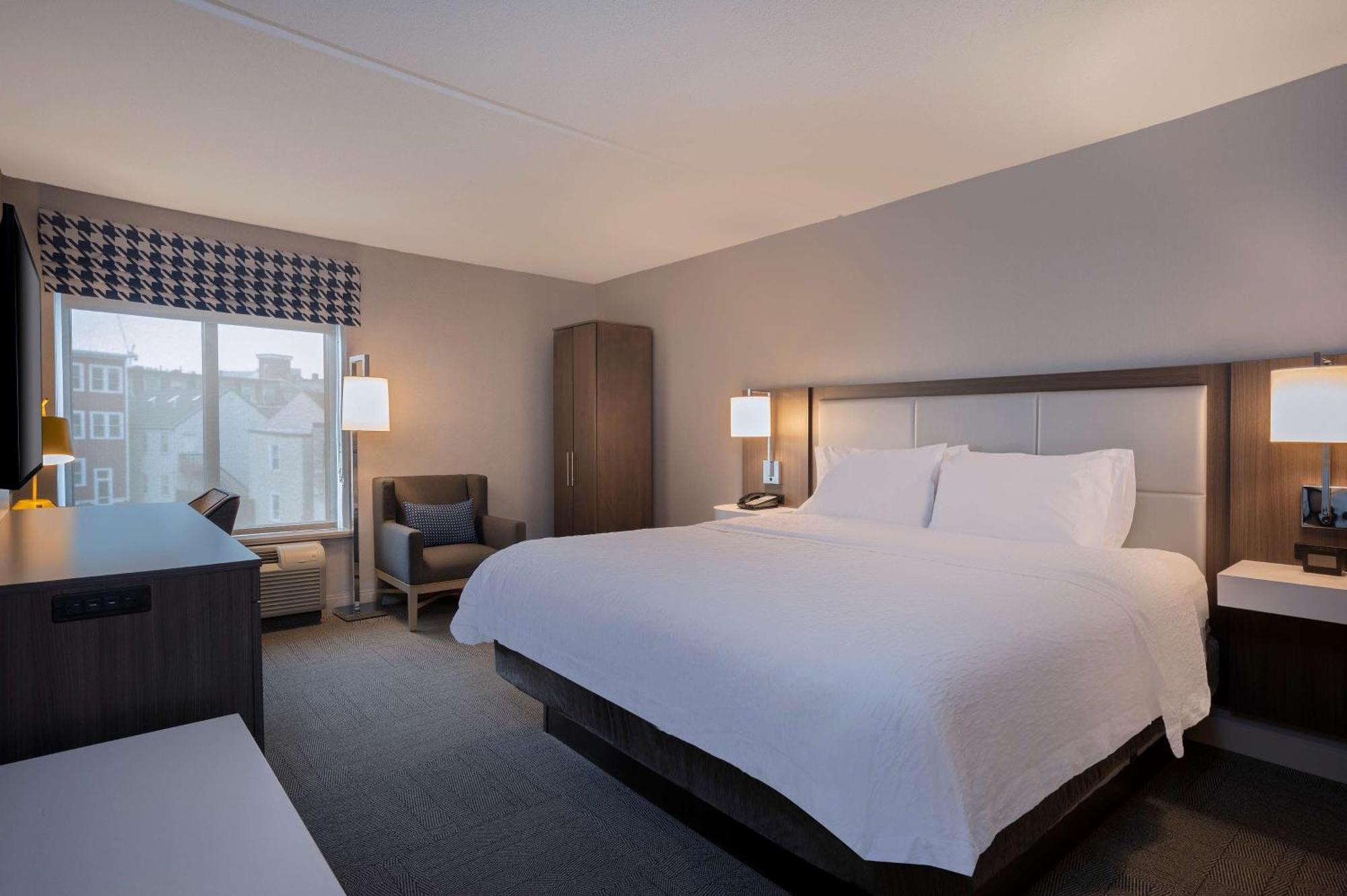 Hampton Inn By Hilton Boston/Cambridge Exterior foto